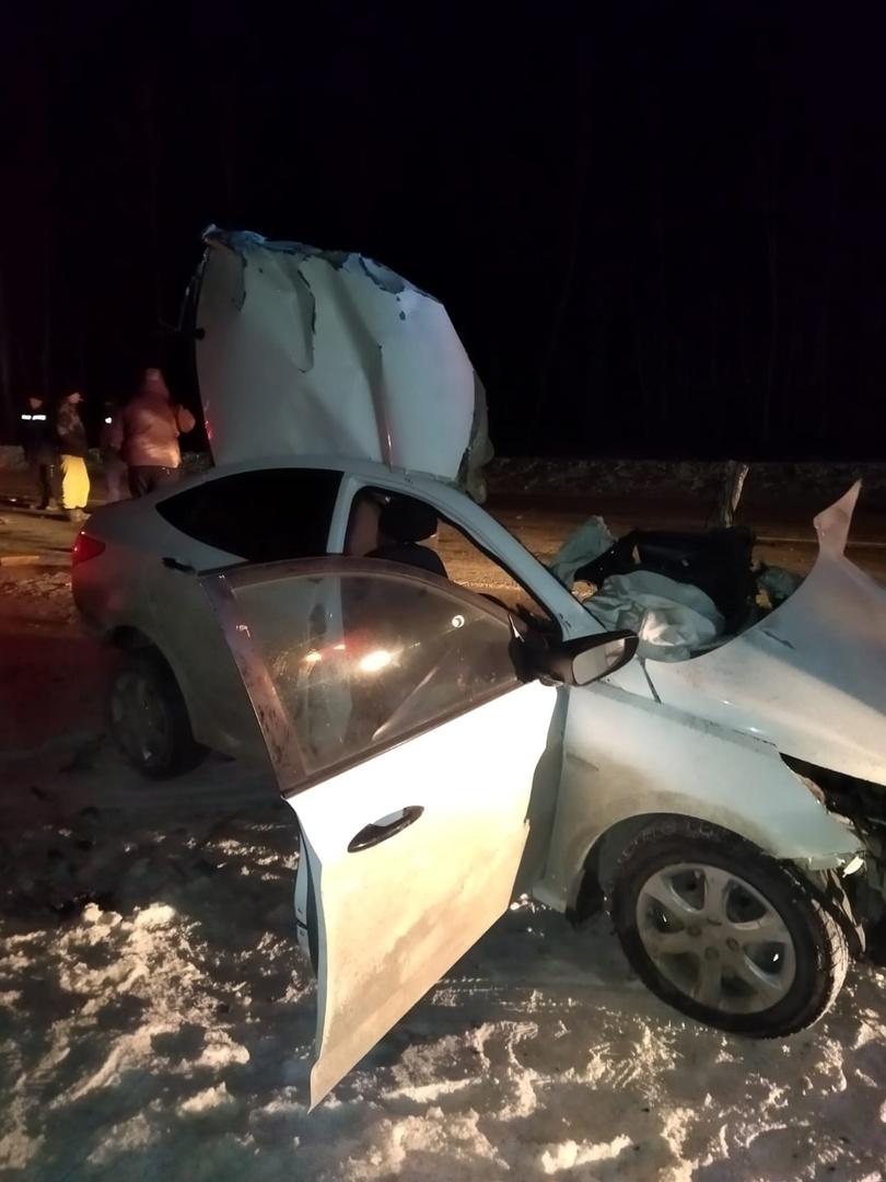 Фото Под Новосибирском водитель Hyundai Solaris уснул за рулём и попал в смертельное ДТП 3
